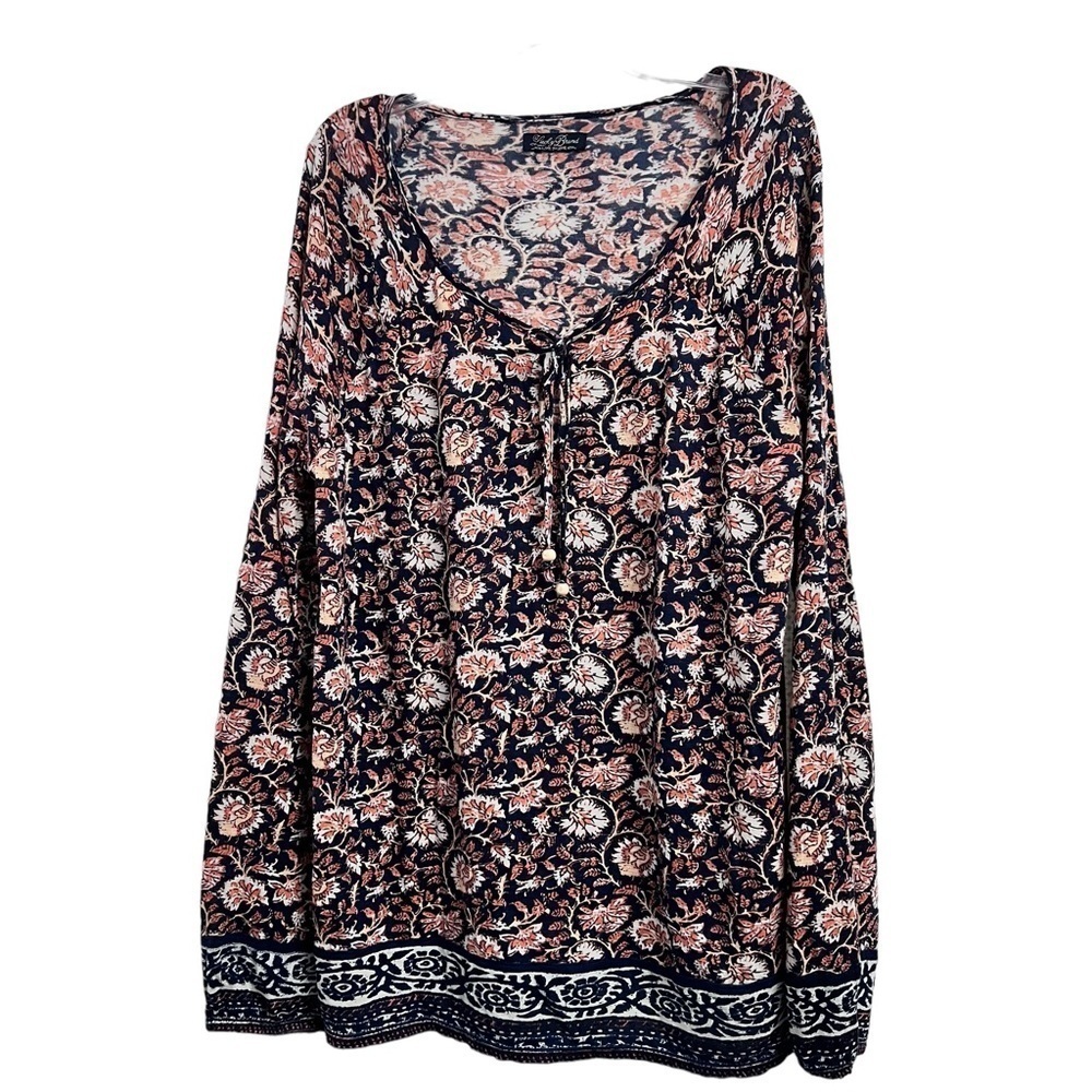 Lucky Brand (EUC) Top with Front Tie Size Medium - Picture 8 of 11